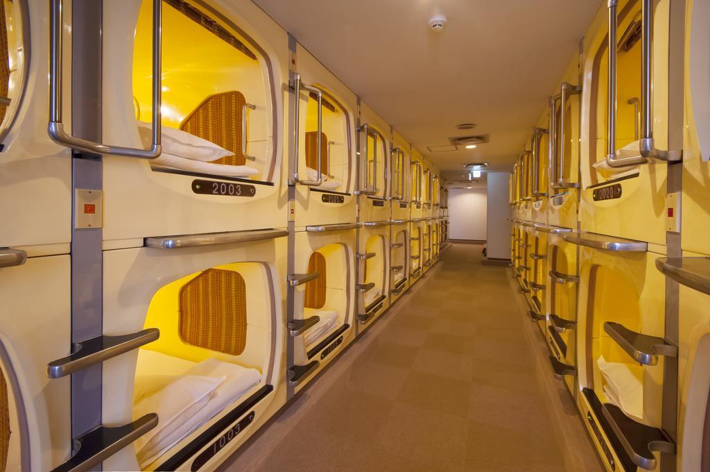 Sauna And Capsule Hotel Hollywood Okayama Rom bilde